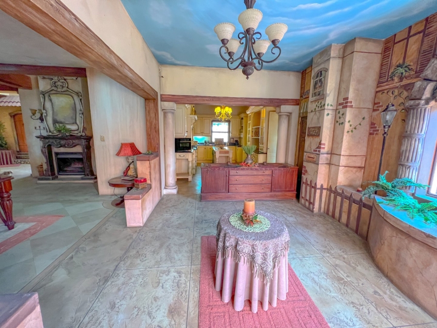 5 Bedroom Property for Sale in Maraldi Estate Free State